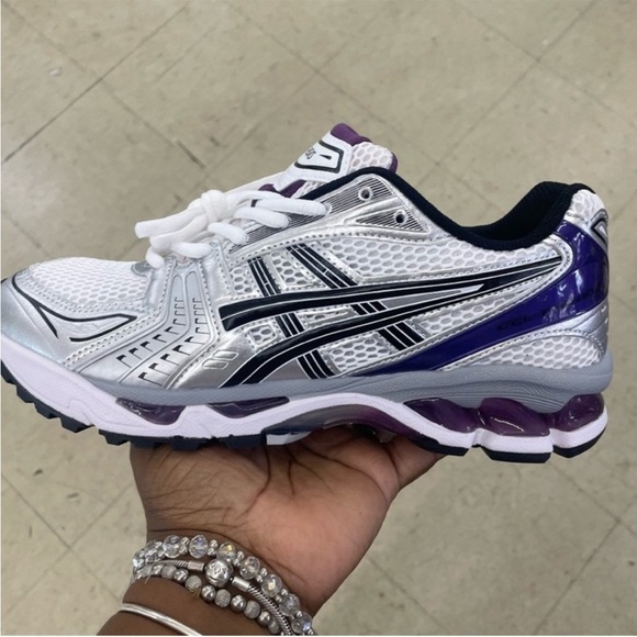 Asics White and Purple Running Shoes - Picture 1 of 2